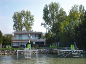 Aba Sea House, Balatonszárszó